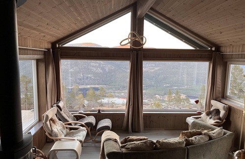 Kviteseid Cabin | Pure nature with phenomenal views, Skylark vacation home for up to 6 people + pets