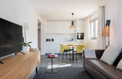 Les Meravelles Apartment | Pure Salt Residences