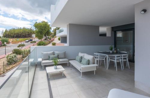 Puerto de la Duquesa Apartment | Pure South 2441 Sea View