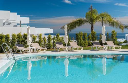 Puerto de la Duquesa Apartment | Pure South 2441 Sea View