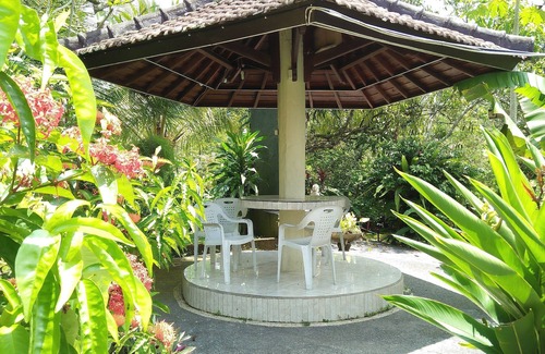 Melaya Bed & Breakfast | Puri Eling Blimbingsari
