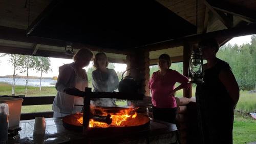 Kivijarvi Villa | Purola holiday cottage by the lake Kivijärvi
