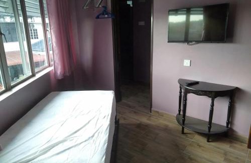Teluk Panglima Garang House | Purple Dream Home