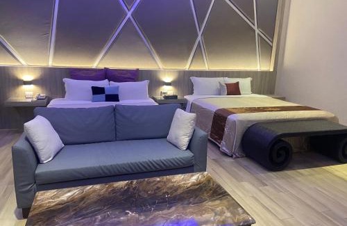 Luzhou Hotel | Purple Rainbow Motel