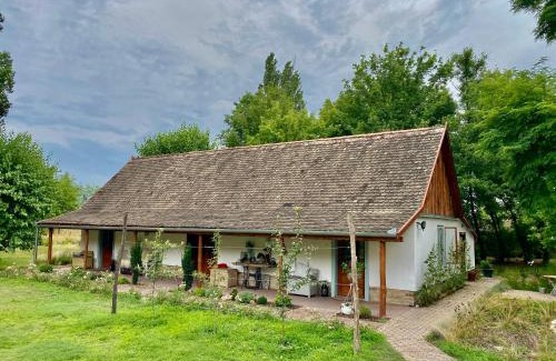Fulophaza House | Pusztafarm