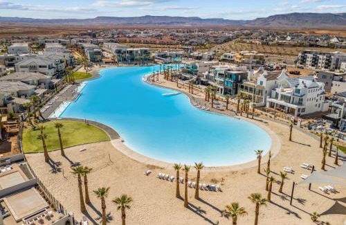 St. George House | Putter's Paradise at Desert Color #99 condo