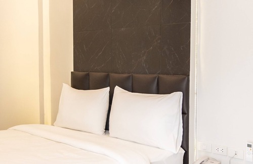 Mueang Samut Prakan District Hotel | PVILLA