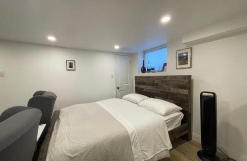 Rosemount Apartment | Pvt Studio Near Waterloo Airport & Minutes to Downtown