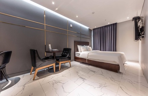 Pyeongtaek Hotel | Pyeongtaek May