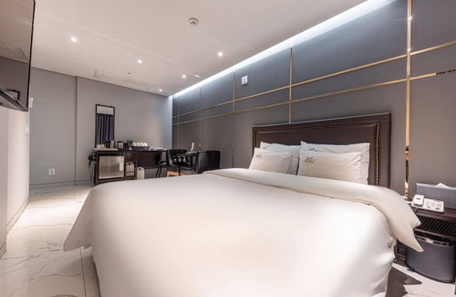 Pyeongtaek Hotel | Pyeongtaek May