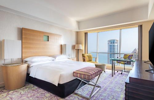 Diplomatic Area Hotel | Qabila Westbay Hotel by Marriott