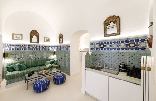 Capri Apartment | Qasar Luxury Suite in Capri's Piazzetta