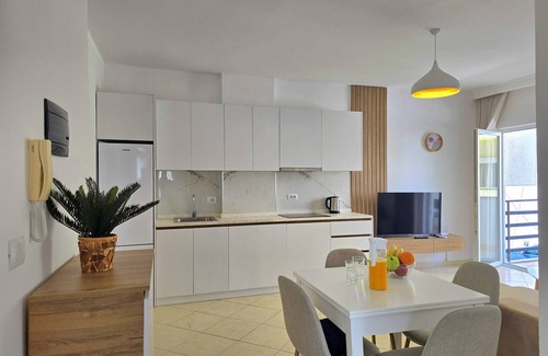 Golem Apartment | Qerret Happy Stay 096