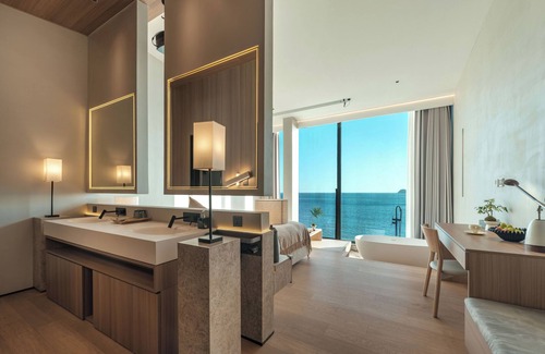 Laoshan Hotel | qingdaowushe yujian haijing jiudian