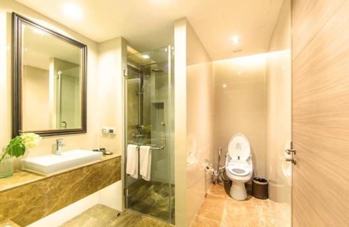 Khlong Toei Condo | QS/Serviced Appt/94SQM/Monthly
