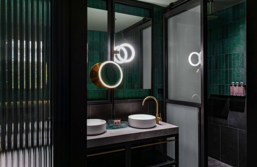 Newcastle Hotel | QT Newcastle