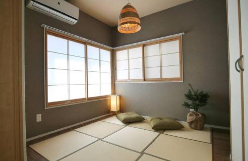 Kitakoiwa Apartment | QU101 Edogawa Japanese Style Apartment 101 has direct access to Akihabara and Shinjuku, with convenient transportation and free WiFi