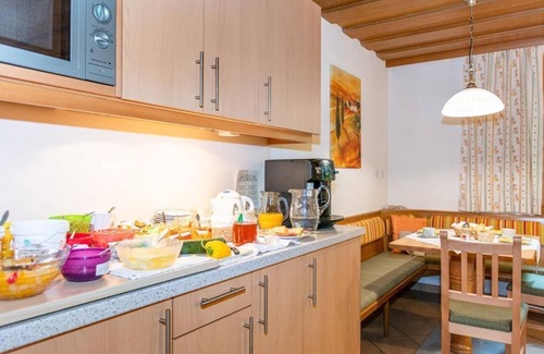 Lofer Bed & Breakfast | Quadruple Room with Shower, Toilet - Hagn, Monika