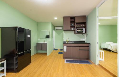 Bang Khlo Apartment | Quadruple Studio Suite with Balcony