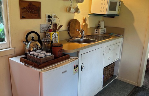 Coromandel Cottage | Quail Cottage - Quaint, Cosy, Peaceful and Private