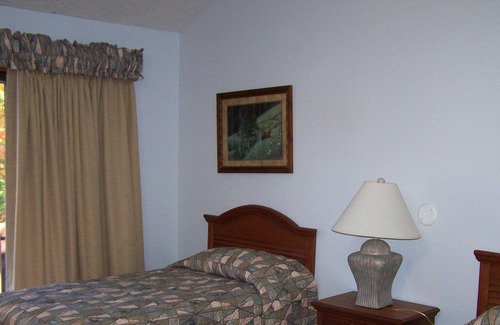 Drums Condo | Quail Hollow Village 2br suite Saturday check-ins