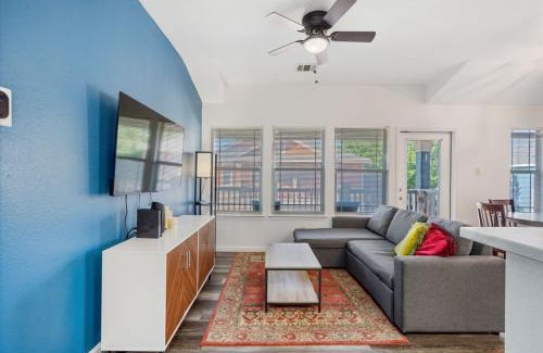 Round Rock Apartment | Quaint 2BD2B Condo* Fully Furnished*Amazing Patio*