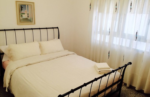 Sagunto Apartment | Quaint 2BR Spanish flat in Sagunto