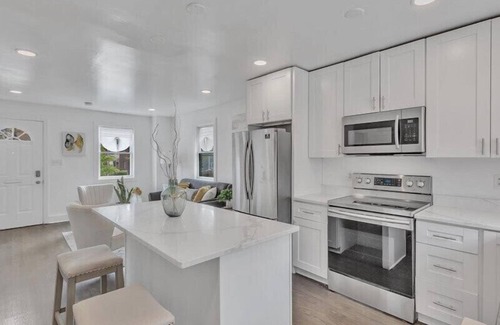 Southeast House | Quaint 3/2.5 home in Fort Dupont