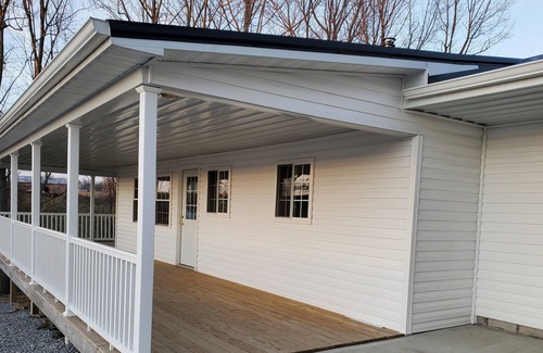Concord Cottage | Quaint Amish Cottage in Rural Kentucky Hills