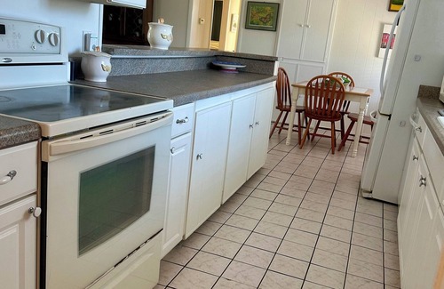 Sebastian House | Quaint and quiet small fishing village, 960 sq ft home, convenient location!