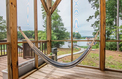 Littleton House | Quaint Cabin, deep water lot, with lots of extras