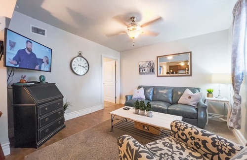 Candlelight Estates House | Quaint Casita in upscale North Mesa neighborhood fully stocked near Cubs statium