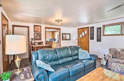 Spearfish House | Quaint Central Spearfish Home w/Deck & Yard!