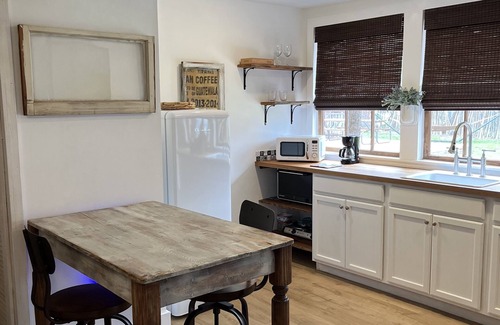 Kerrville Cottage | Quaint Cottage Centrally Located to Kerrville