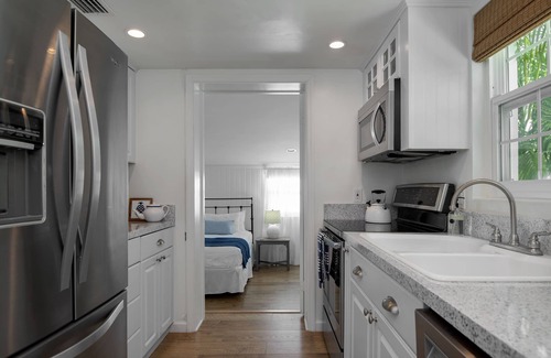 Dunedin House | Quaint Cottage in the heart of Dunedin 🍊