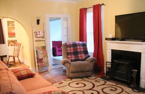 Downtown Historic House | Quaint cottage near Natchitoches Historic District