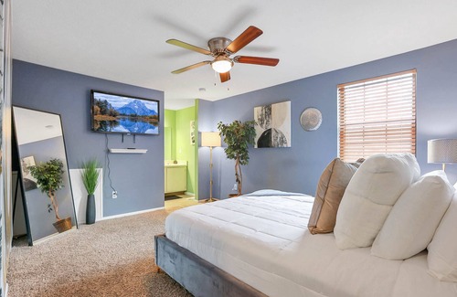 Westerville House | Quaint & Cozy Premier Spacious Town Home/Fast Wifi