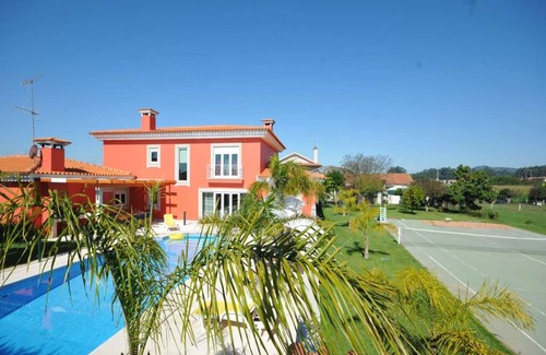 Palmeira de Faro Villa | Quaint Esposende Villa | 5 Bedrooms | Villa Esposende Retreat | Fenced Private.
