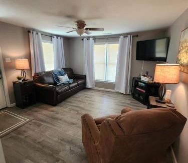 Branson West House | Quaint Farmhouse