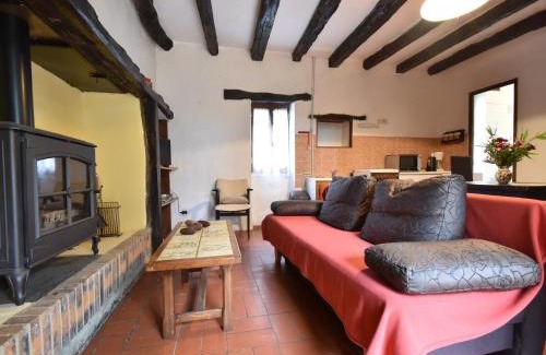 Allas-les-Mines House | Quaint Home in Berbiguières, Valley of the Castles at 15min