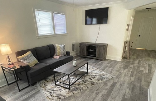 Anniston House | Quaint home