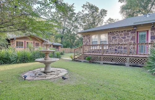 Jefferson Cottage | Quaint Jefferson Duplex: Walk to Downtown