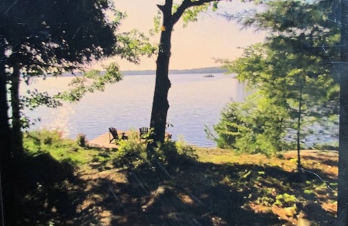North Frontenac Cabin | Quaint Lakefront cottage on Big Gull Lake. Great fishing and swimming!
