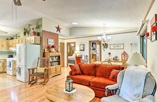 Murphy House | Quaint Murphy Cabin in Serene Wooded Setting!