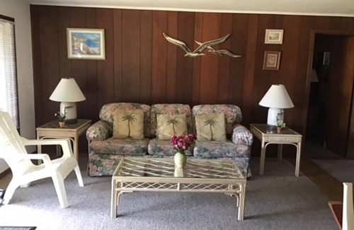 Barnegat Light Apartment | Quaint Ocean Front Duplex!