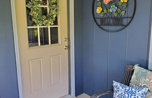 Bath Cottage | Quaint Stream Side Cottage 15m from Oxford&Hamilton OH