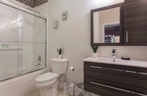 Northwest Philadelphia Apartment | Quaint Studio w/Pool Table/Patio by Italian Market