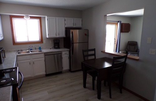 Washburn Apartment | Quaint updated apartment overlooking the Bay