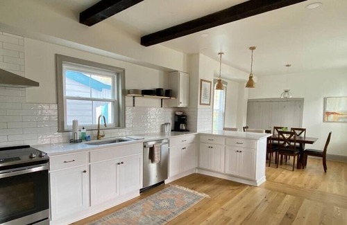 Manheim House | Quaint, Vintage Reno in Manheim