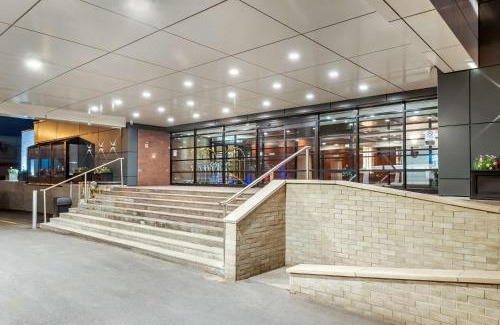 Saint-Laurent Hotel | Quality Hotel Dorval Aeroport